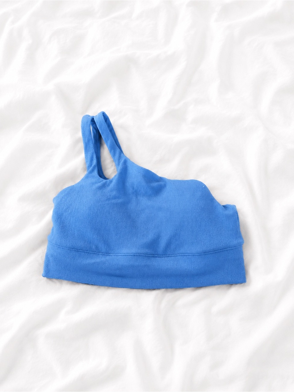 CALIA by Carrie Underwood One-Shoulder Sports Bra in Bright Blue